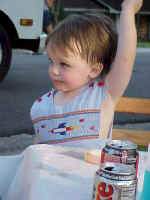 071802_jhg_popsicle_arm_up.jpg (69508 bytes)
